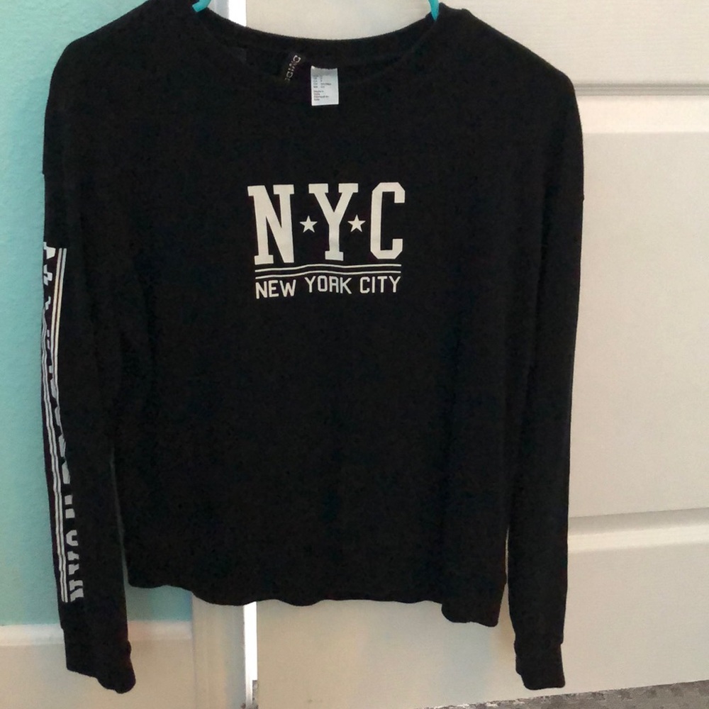 Forever 21 NYC black long sleeve